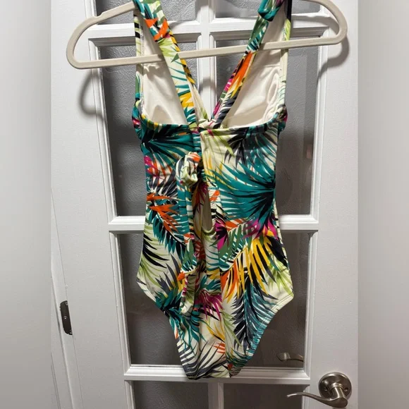 NWOT Shade & Shore Women's Plunge Ring Detail Swimsuit-Multi Tropical Print - Picture 9 of 13